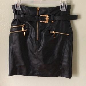 Guess skirt